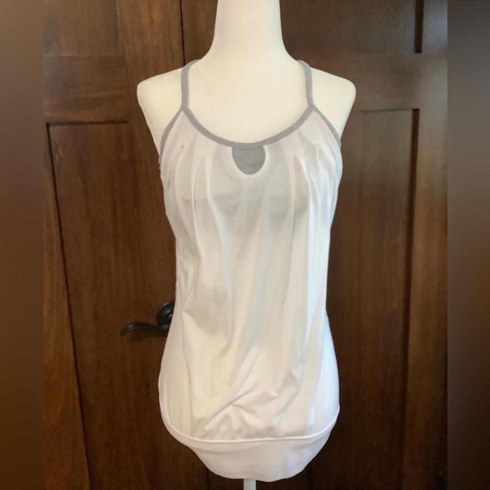 EUC Lululemon size 4 white tank top